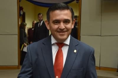 Gremio de docentes considera un retroceso designación de Petta en el MEC