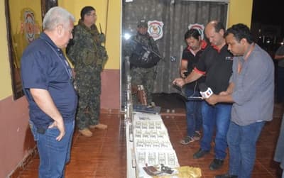 Dos hombres detenidos por extorsión a colonos de San Pedro