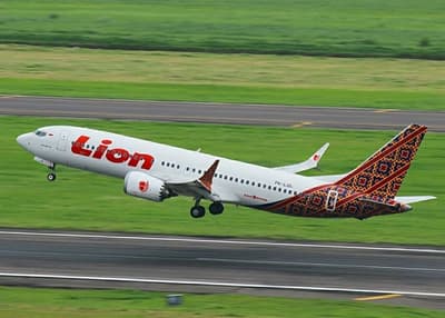 Avión se estrella con 189 pasajeros a bordo