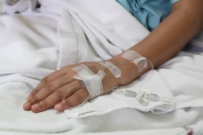 MEC descarta intoxicación con droga en escuela