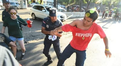 Denuncian agresiones de policías en manifestación contra el SMO