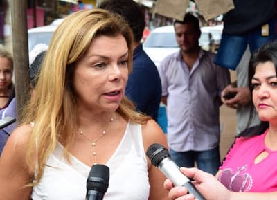 McLeod consigue amparo para evitar que la Junta trate renuncia