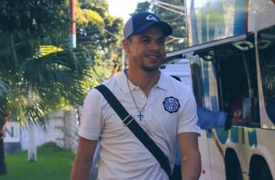 Rodrigo Rojas goza al volver a su casa