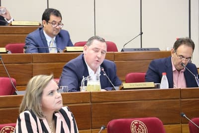 Despojan de fueros a Zacarías Irún, por unanimidad