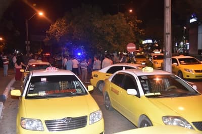 Conductora de Uber denuncia nueva agresión de parte de taxistas