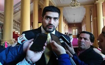 Diputados recomiendan en mayoría rechazar desafuero de Espínola