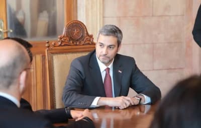 Abdo Benítez declara emergencia ambiental por incendios