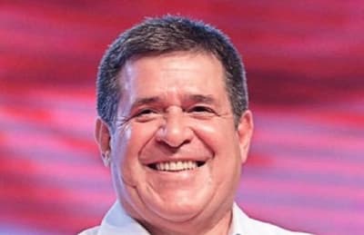 Cartes adquiere la cadena Farmacenter