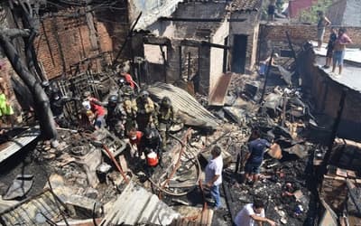 Incendio deja sin viviendas a varias familias de la “Chacarita”