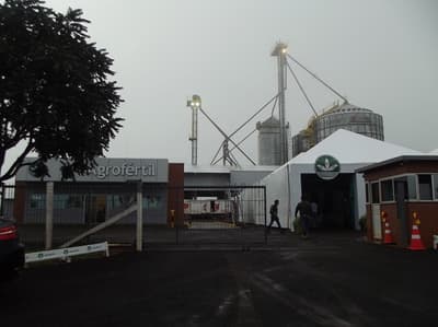 Empresa inaugura silos en Itapúa