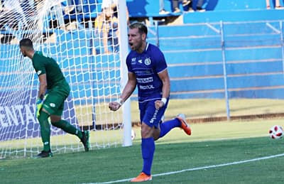 Sol consigue su primera victoria