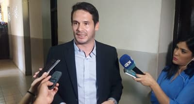 Médico “influencer” denuncia amenaza