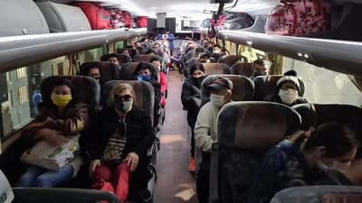 60 compatriotas llegan este sábado desde Argentina