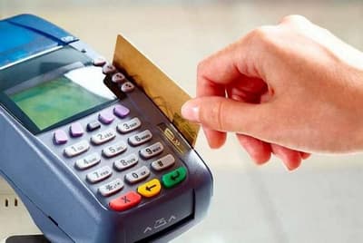 Paraguayos prefieren pagar con débito