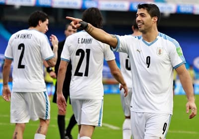 Uruguay golea de visita a Colombia