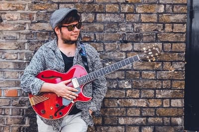 Invitan a show del guitarrista Orlando Bonzi 