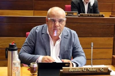 Bachi desafía a Espínola a que lo denuncie