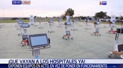 En pleno colapso exponen equipos y generan indignación en redes