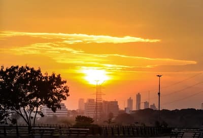 Pronostican amanecer fresco y tarde calurosa para este domingo