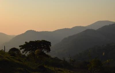 Clausuran temporalmente el cerro Tres Kandu tras asalto