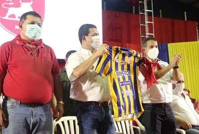 Hugo Velázquez dice que no tiene patrón