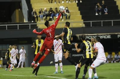 Guaraní gana sobre la hora 