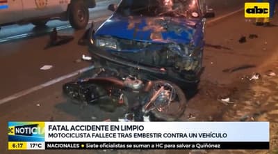 Motociclista fallece tras embestir por un automóvil