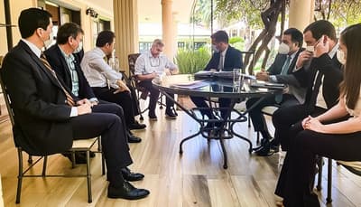 Abdo firma proyecto para crear el Fondo de Estabilización de precios de combustibles