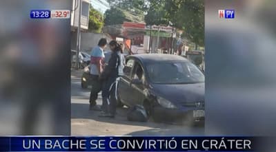 Vehículos “encallan” en cráter sobre República Argentina