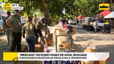 Funcionarios municipales despejan la Ciclovía