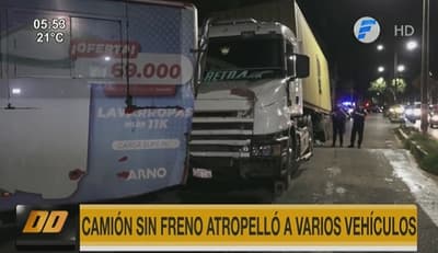 Camión pierde frenos y deja varios heridos tras choque en cadena
