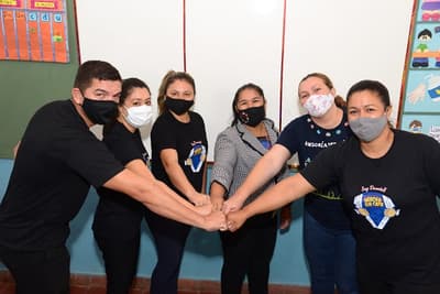 Dequení reconocerá a docentes que se destacaron durante la pandemia