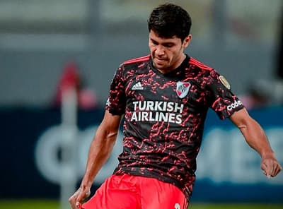 Robert Rojas se acerca al Decano para la temporada 2025