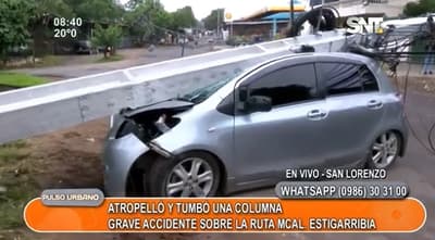 Automovilista atropella contra columna y la derrumba