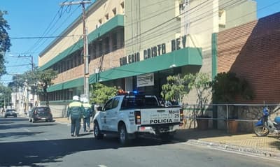 Amenaza de tiroteo obliga a suspender clases en el Cristo Rey 