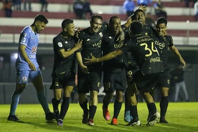 Guaraní y 12 de Octubre cerrarán la Fecha 16 del Apertura