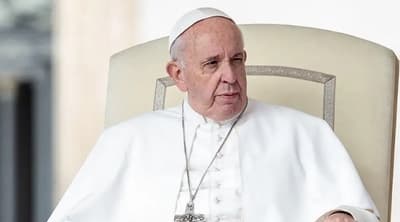 “Todavía estoy vivo”, dice Papa tras salir de hospital