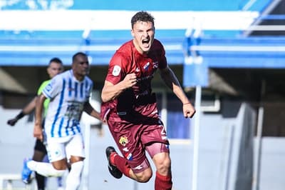 Nacional vence a domicilio a 12 de Octubre 