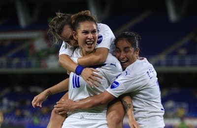 La Albirroja gana y está entre las cuatro mejores 