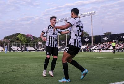 Libertad vapulea a Resistencia 