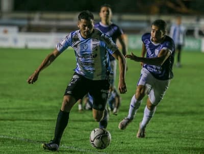 Guaireña supera con claridad a Ameliano 