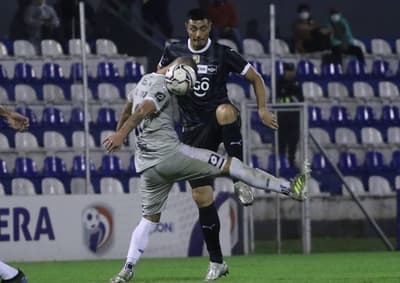 Libertad supera a 12 de Octubre a domicilio 