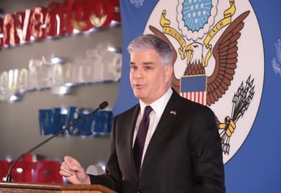 Designaciones de corruptos están determinadas por la evidencia, asegura embajador 