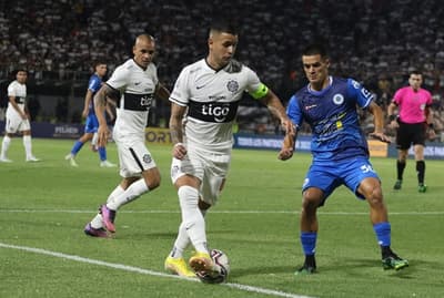 Olimpia no falla y traslada la presión a Nacional 