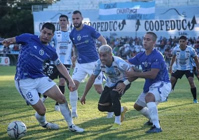Guaireña y Sol igualan en Villarrica 
