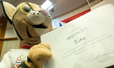 Entregan pergamino de reconocimiento a Tiríka por participación en Juegos Odesur