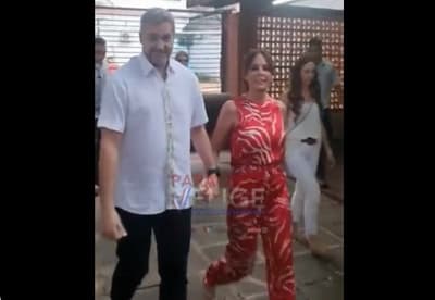 Escrachan a Abdo Benítez en local de votación