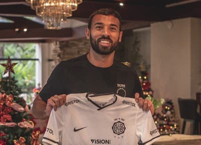 Olimpia presenta a su segundo refuerzo 