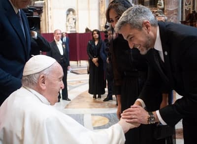 Abdo Benítez se reunirá con Francisco el viernes