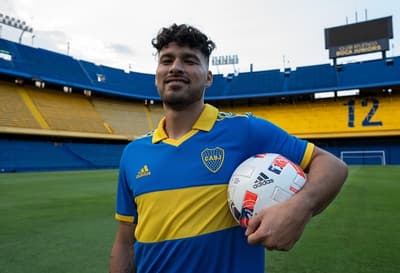 Valdez dice que lo motivó jugar en un “club tan grande como Boca” 